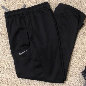 Nike Therma-Fit Sweatpants